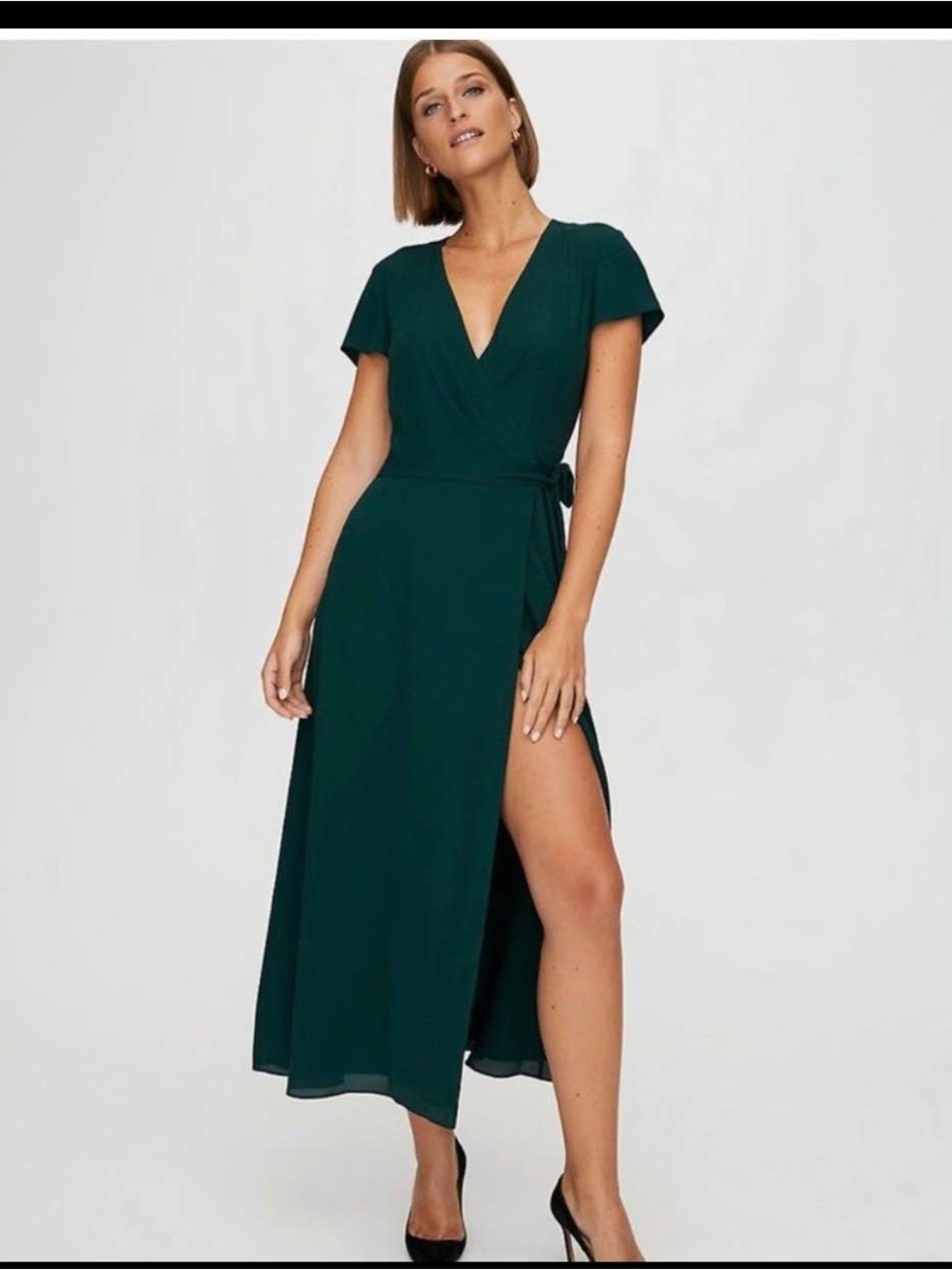 Aritzia Babaton Slit Wrap Dress in Emerald/Scarab *NEW*